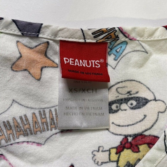 Peanuts Medical scrub top sz xs - Picture 4 of 9